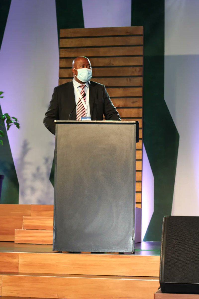 bridge_portal's tweet photo. @dsigovza DG Dr Phil Mjwara giving opening remarks.
@WorldBank
#InnovationBridgeCommunity #InnovationBridgePortal https://t.co/Fc9OmkAtx6