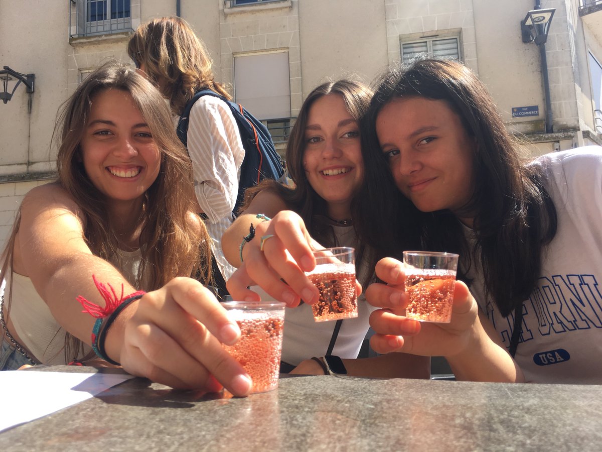 craigs_simon's tweet photo. Degustation of the local products. That is homemade lemonade with grenadine #Loire2022 #mslearns @IntSchBrussels @ISB_MS https://t.co/AzaEg0dnAI