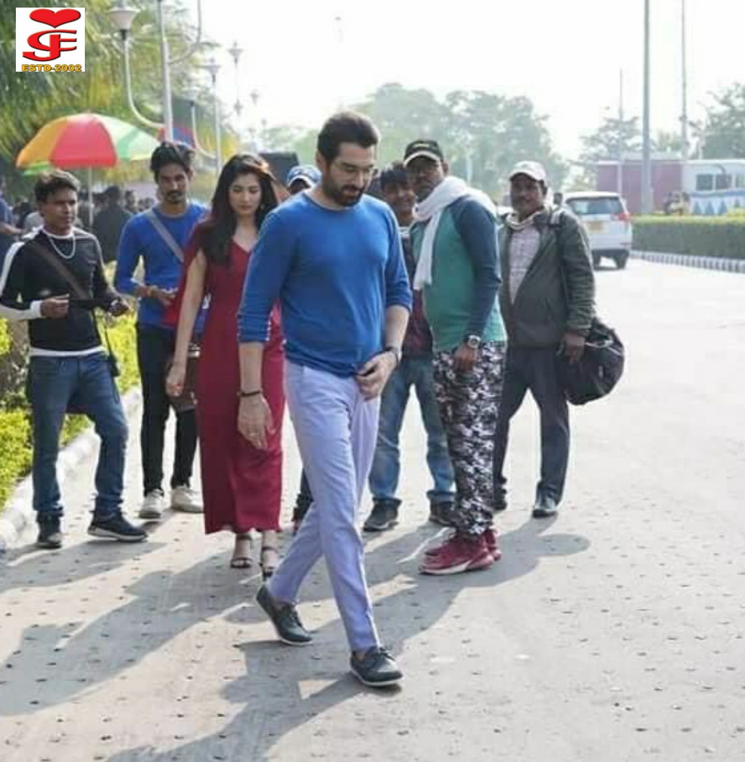 jeetfansclubka1's tweet photo. Exclusive Picture #Raavan
Now In Cinemas
#Raavan #BumperResponse #Blockbuster3rdWeek
@jeet30 @Lahoma_B @SomnathKarActor @tnusreec @im_mnraj @JeetzFilmworks @GRASSROOTENT @jeetfansclubka1 https://t.co/nM4r3fGV1n