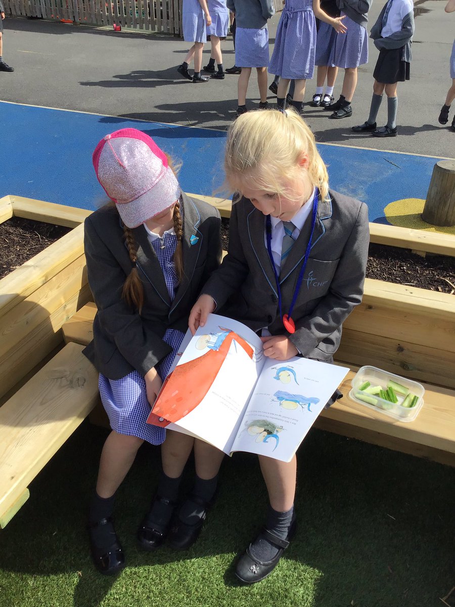 CheadleHulmePri's tweet photo. What a beautiful sunny day to launch our outdoor library! The children have loved sharing stories with their friends this break time. #CHPSReading https://t.co/V8BboeGLwa