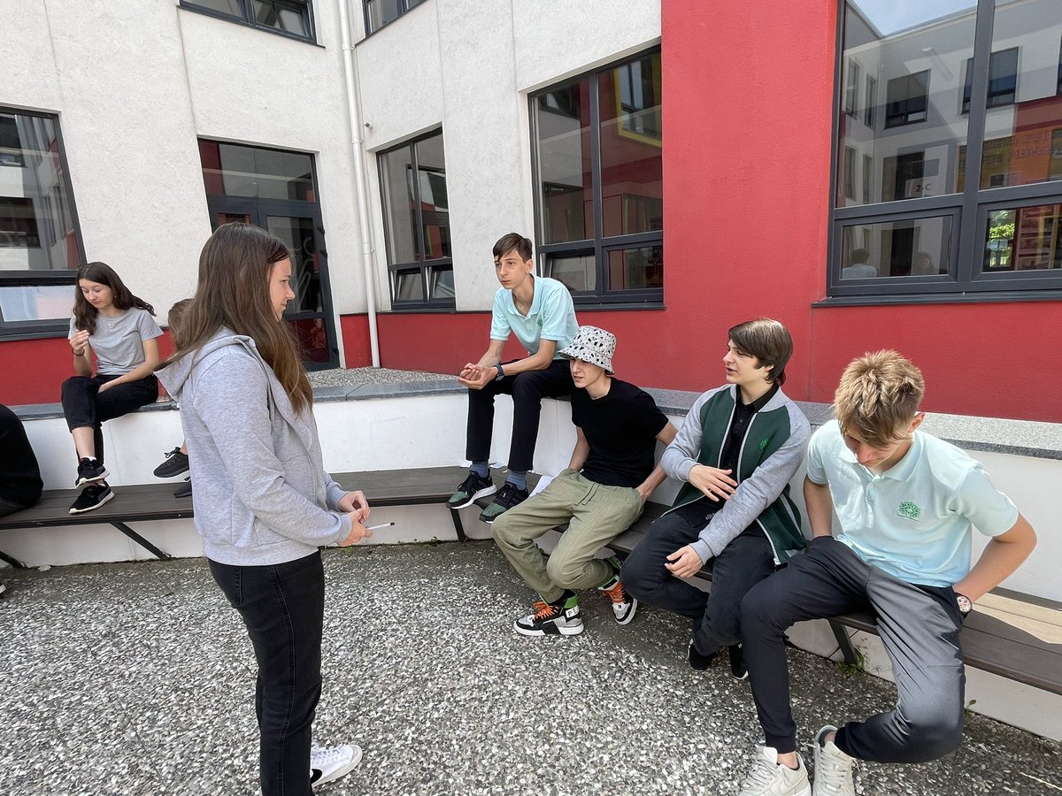 Tatianapopab's tweet photo. We discussed conflicts &amp; solutions in #GlobalPerspectives today - outside in open air, with students on the hybrid,too! Team work makes the dream work! If you’ve got problems, grade 9 offer solutions! Envoys were the best!
@HIS_Moldova @his_global @CambridgeInt #hybridlearning https://t.co/gdfo1fAv9J