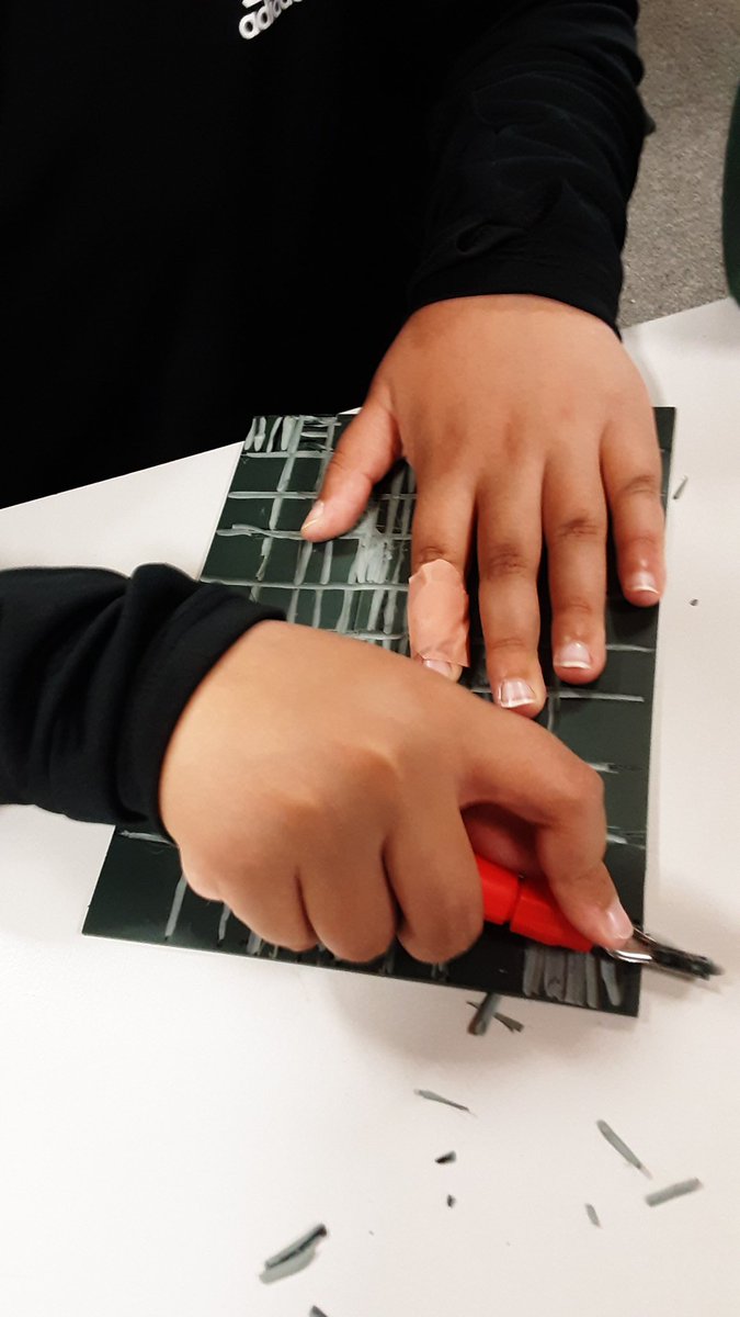 MrsWainwright1's tweet photo. Using lino cutting tools to create patterns. @WiderYps https://t.co/13cr2wN8sP