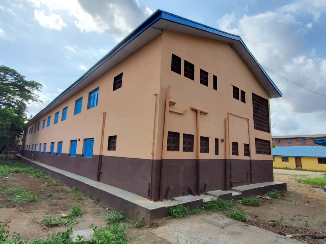 infoLASIAMA's tweet photo. Ikotun Junior high school after renovation. @Mr_JAGs @lagossubeb
#LASG
#LASIAMA
#ForAGreaterLagos https://t.co/ZRZI4iF4xz