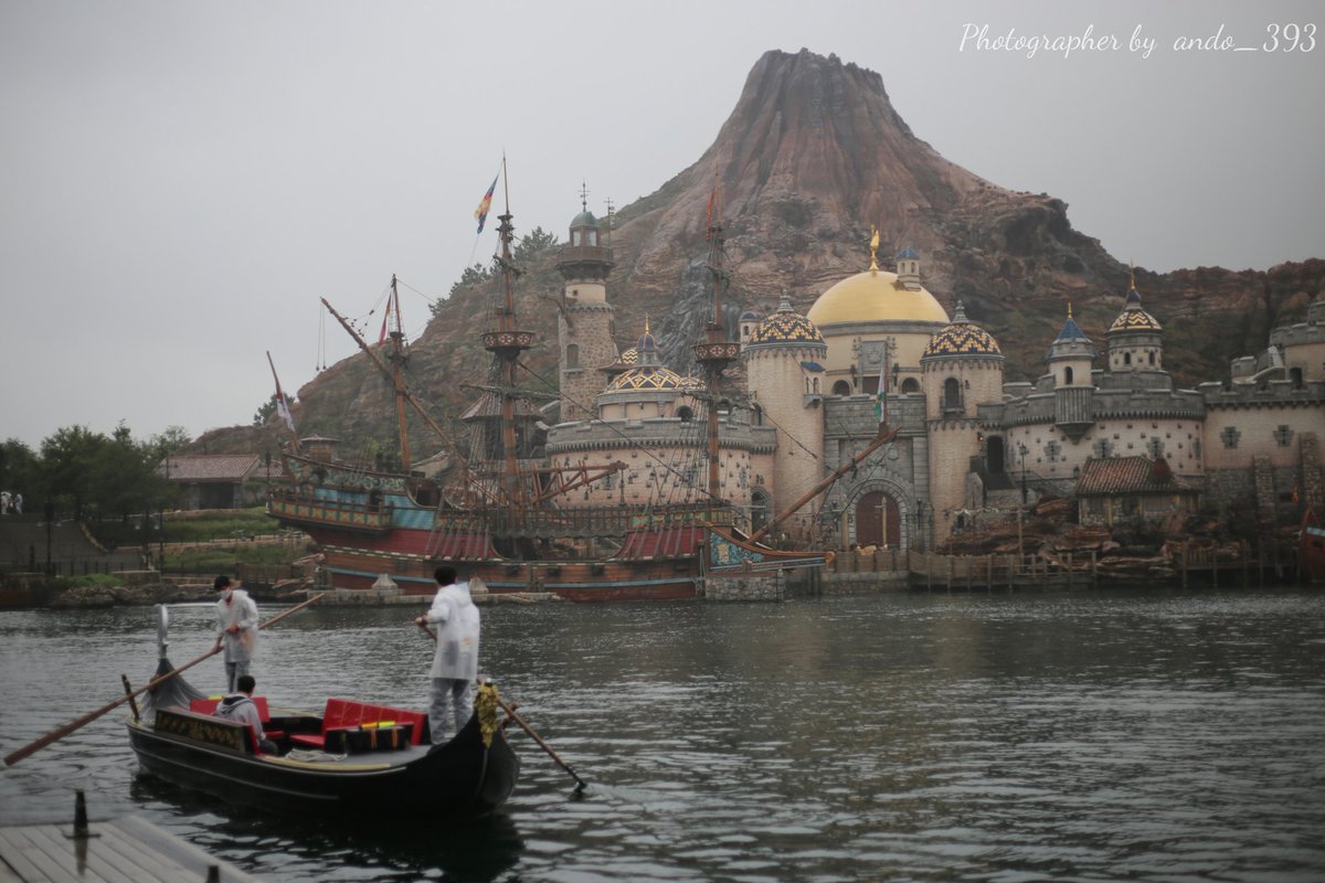 2021/05/13
Tokyo DisneySea
Mediterranean Harbor

#東京ディズニーシー
#東京ディズニーリゾート
#tokyodisneysea
#tokyodisneyresort
#リドアイル #lidoisle
#プロメテウス火山 #prometheusvolcano
#ルネサンス号 #renaissance
#ヴェネチアンゴンドラ
#venetiangondolas
#雨 #rain