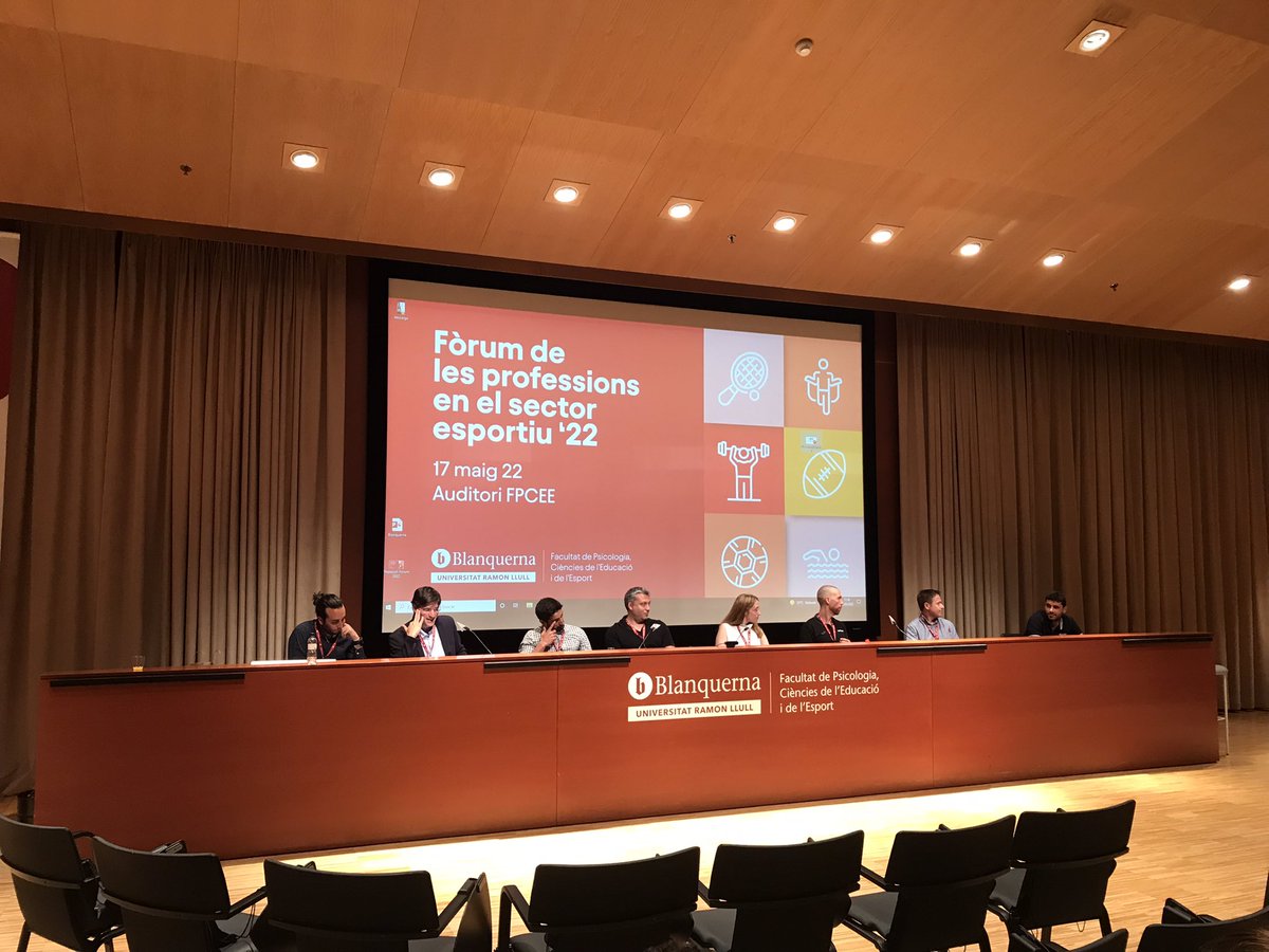 Fòrum de les professions en el sector esportiu ‘22 <a href="/BlanquernaFPCEE/">Blanquerna FPCEE</a>. Content del retrobament amb els <a href="/AlumniFPCEEB/">Alumni FPCEE Blanquerna</a> i en especial al <a href="/Raimonjj/">Raimon Jorba Jorge</a>. Molts èxits amb els vostres projectes i en l’apropament amb els alumnes de <a href="/BlanquernaCAFE/">Blanquerna CAFE</a> . 🏃‍♀️🏗🤝