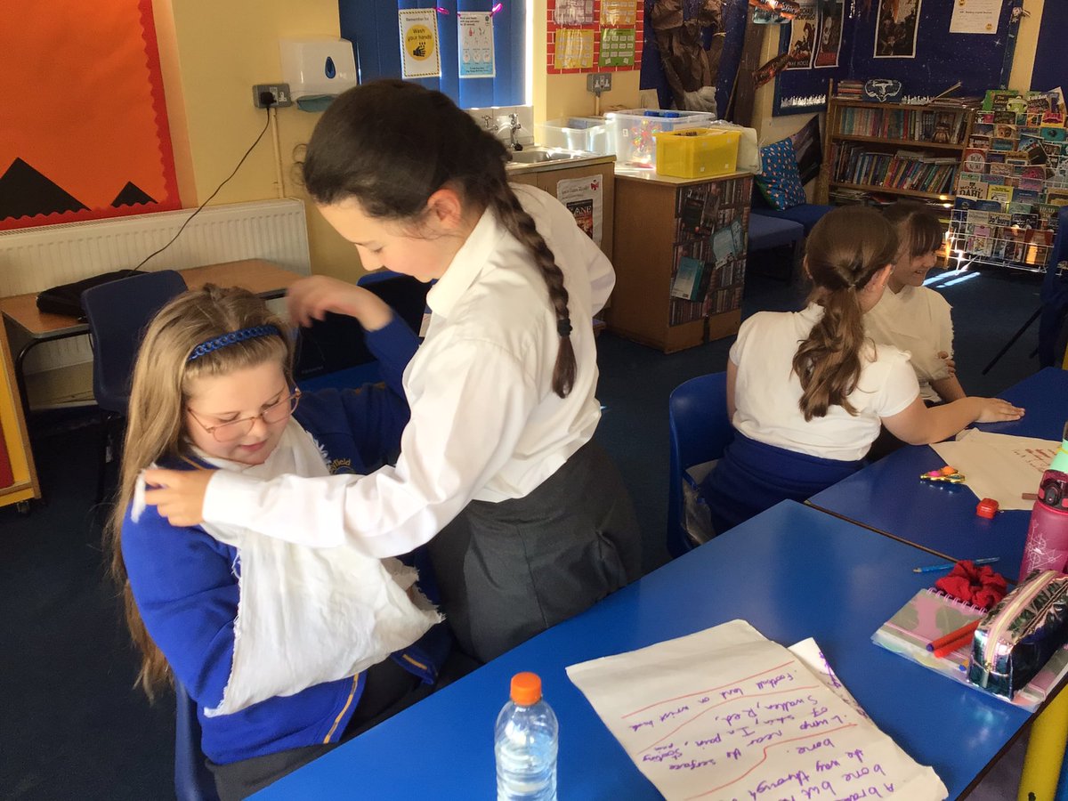 HollyfieldPri's tweet photo. Year 6 are really enjoying having First Aid training today and learning invaluable life skills. https://t.co/0p6xV7OAI1
