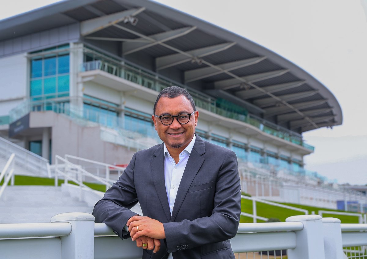 Epsom Downs Racecourse tweet media