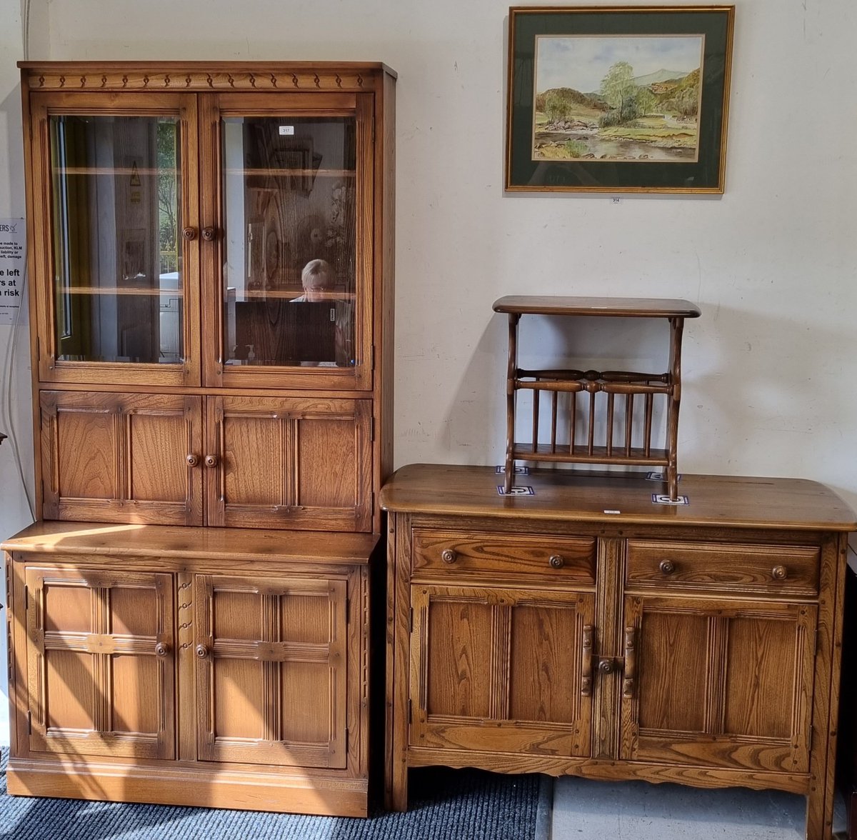 KLMAuctioneers's tweet photo. The catalogue gor Fridays sale can be found on the following link.

https://t.co/W0GGhrVJjO
#ercol #vinyl #vinylrecords #records #coins #auction #cameras https://t.co/p1VU0cgtKB