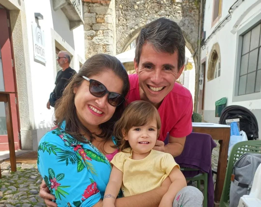mrdanwalker's tweet photo. Just called @mariadecezar to thank her for coming on #BBCBreakfast with her husband and gorgeous daughter, Joana, and guess what? 
IT’S MARIA’S BIRTHDAY!!!
#CopacabanaLivesOn 🏖 https://t.co/oX9vQW8xiY