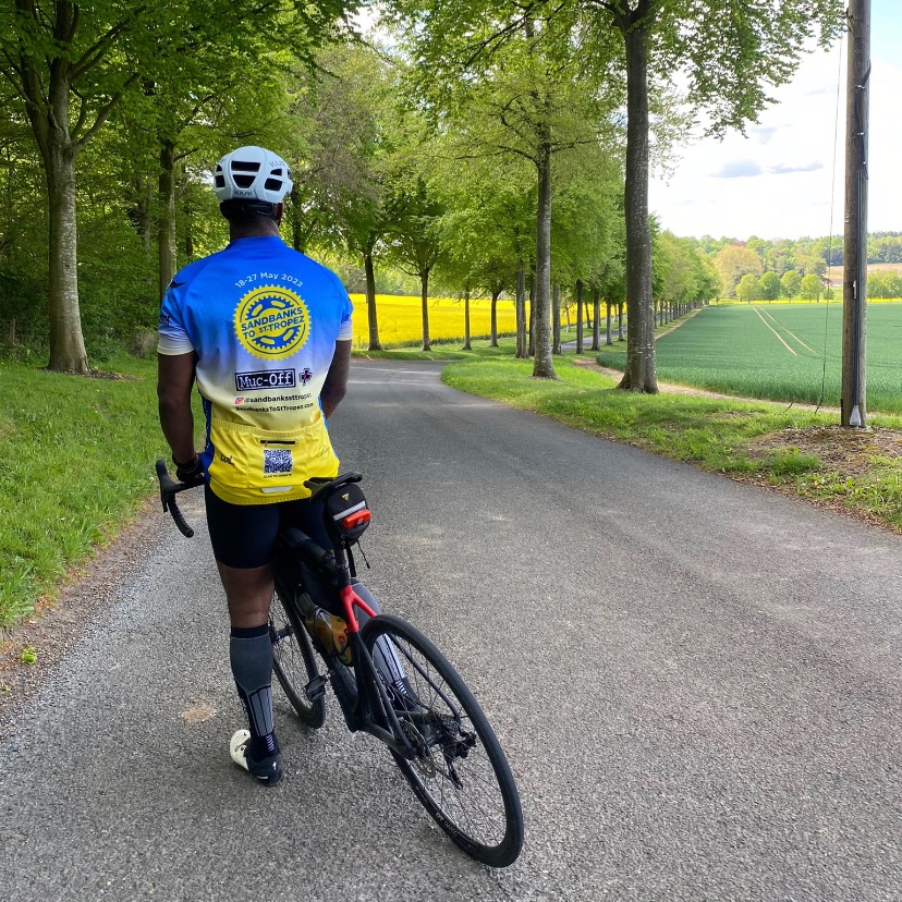 ⭐️Please Join the fabulous @sylvaind15tin & @tSHandJ on @talkSPORT radio, TODAY at 1:45pm You can learn all about the charity cycle ride -due to commence tomorrow! #10Friends10Days #SandbanksToStTropez Jgiving link is📌 ‘d to this page. #StandUpForUkraine 🇺🇦