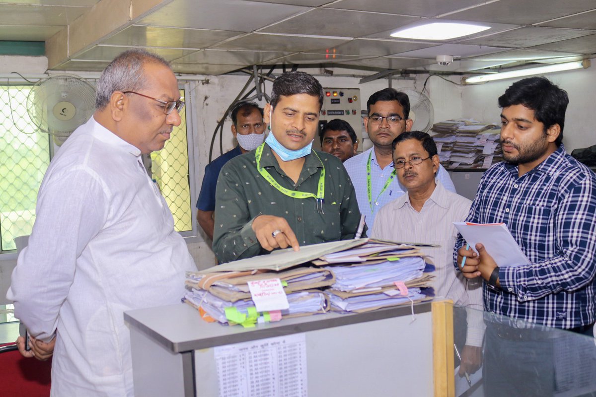 drsanjayoffice's tweet photo. आज सचिवालय, लखनऊ स्थित मत्स्य विभाग का निरीक्षण कर पंजिकाओं की जाँच की तथा कर्मचारियों और अधिकारियों से मत्स्य विभाग की कार्ययोजनाओं में गति लाने हेतु आवश्यक निर्देश दिए।
@narendramodi 
@myogiadityanath 
@BJP4UP 
@ErPraveenNishad 
@Nishadparty4up https://t.co/XjbrEZAOFI