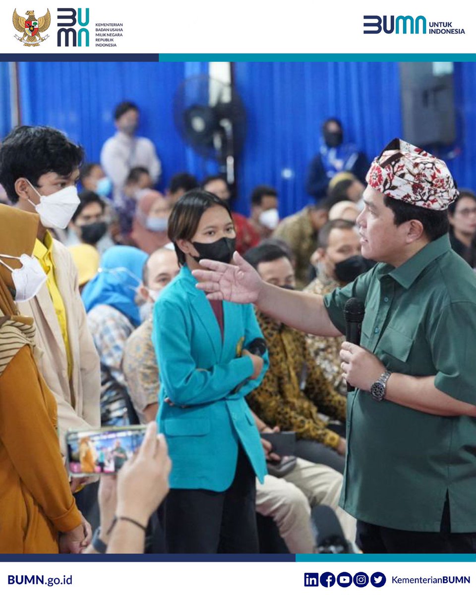 bumn_idn's tweet photo. #SobatBUMN, Menteri BUMN Erick Thohir meminta anak muda Indonesia agar memanfaatkan disrupsi digital sebagai sebuah peluang. Menurut Menteri Erick, hadirnya disrupsi digital akan memformat ulang banyak industri dan ekonomi. https://t.co/zHGYoWKoC8