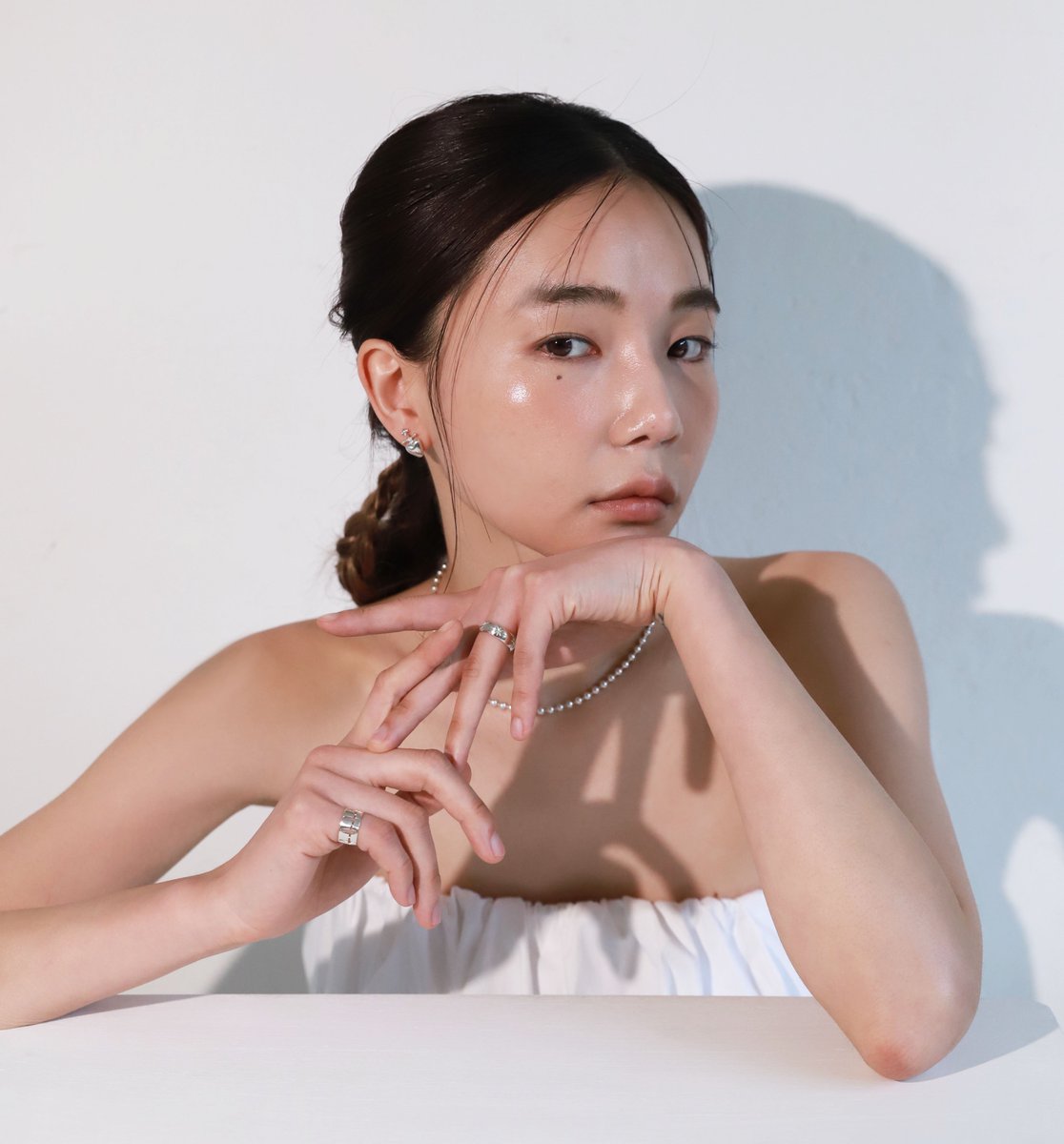 AmonSeoul's tweet photo. so simple light ring ✨ https://t.co/Ry7jI4QaXz
