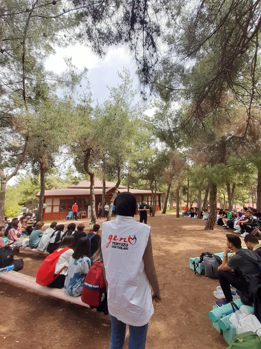 GaziantepGYYD's tweet photo. Kamp etkinliğimizi gerçekleştirdik.🏕 Hem birbirimizle tanışıp kaynaşarak Gyyd’yi yakından tanıdığımız hem de bolca eğlendiğimiz muhteşem bir kamp oldu.🤗🥳 https://t.co/7s8nmy8CmE