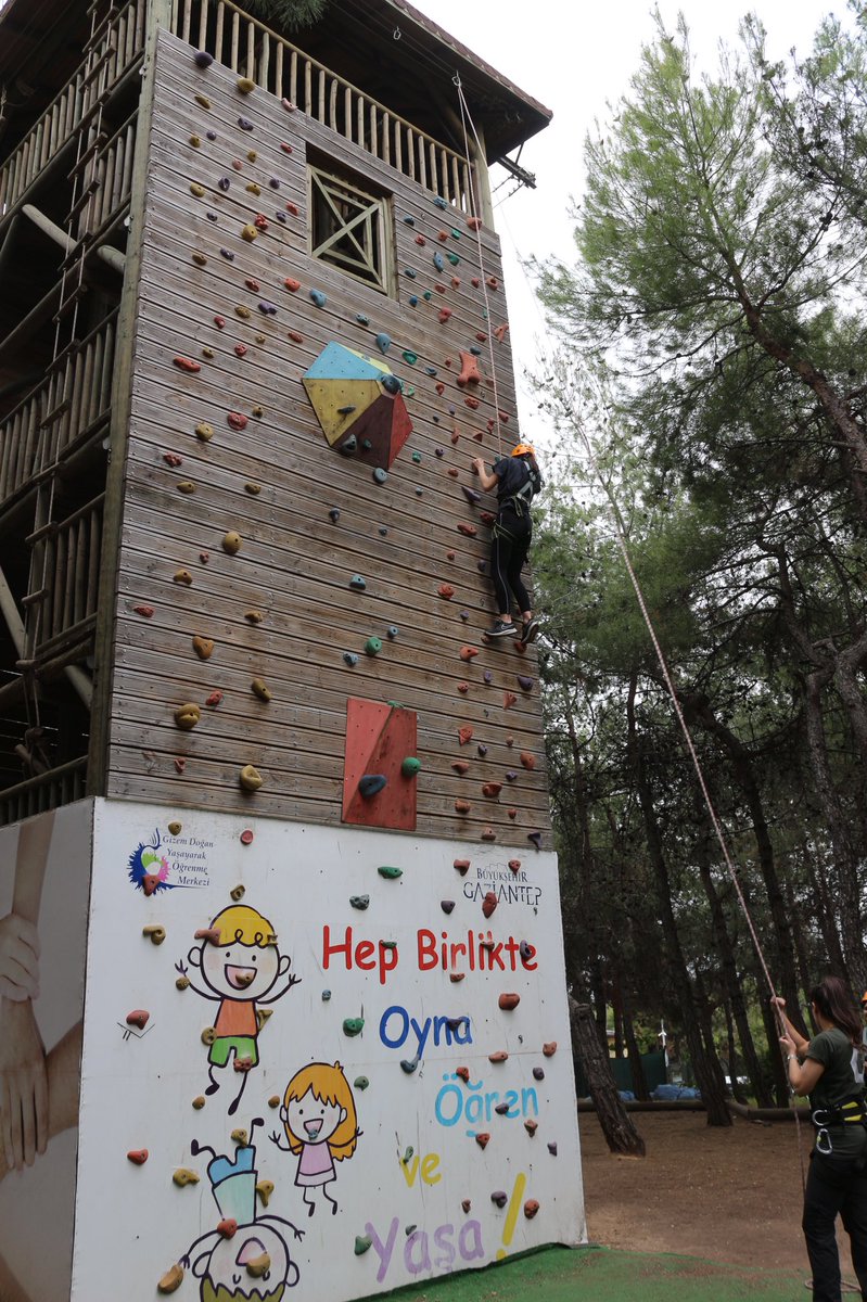 GaziantepGYYD's tweet photo. Kamp etkinliğimizi gerçekleştirdik.🏕 Hem birbirimizle tanışıp kaynaşarak Gyyd’yi yakından tanıdığımız hem de bolca eğlendiğimiz muhteşem bir kamp oldu.🤗🥳 https://t.co/7s8nmy8CmE