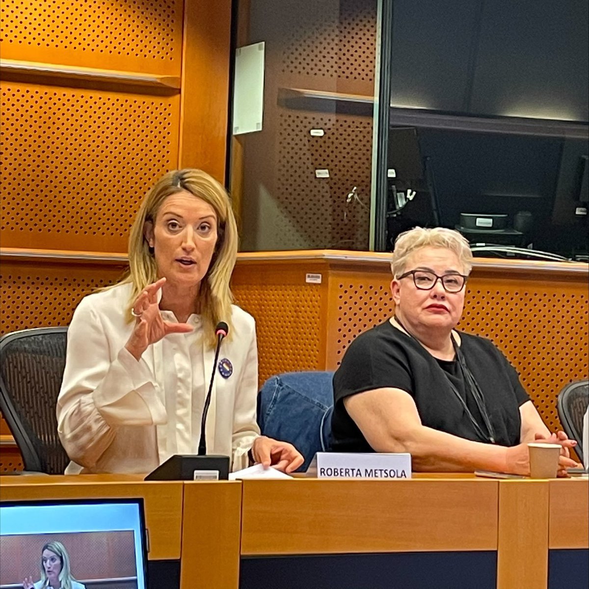Platforma4Dev's tweet photo. .@fer_lur was attended this morning the Lifelong learning #LLLinterestgroup meeting at @Europarl_EN
With MEPs @EP_President @spietikainen @mrossemp, @borbolycsaba from @EU_CoR, @giuseppinatucci, @EU_ScienceHub...
Check her tweets https://t.co/OKy6QWrMVl
@lllplatform @EAEA2020 https://t.co/1rZ9emRUg2