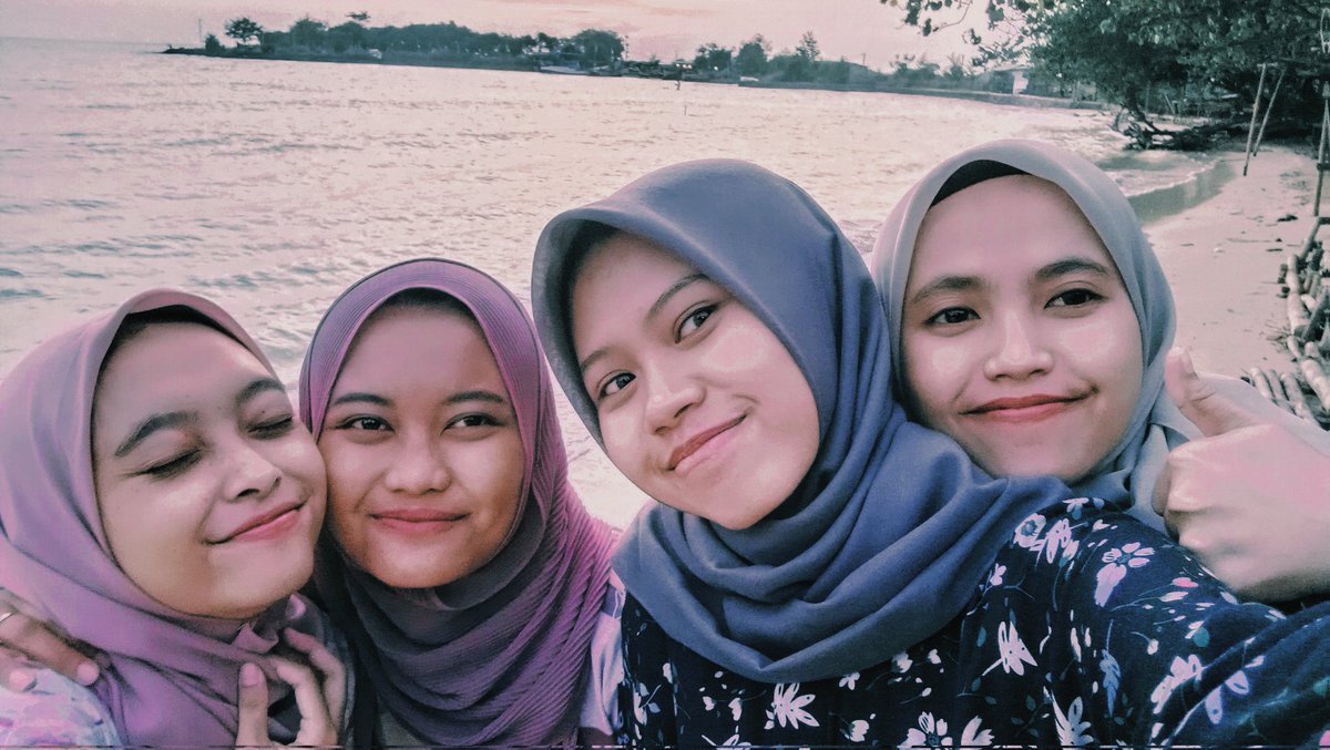znisak_'s tweet photo. Pasti ada yang jadi si paling susah diajak ketemu, si paling pengen buru² pulang dan si paling nggak sabaran. Iya itu aku 🙃 https://t.co/lN1wR7LuoY