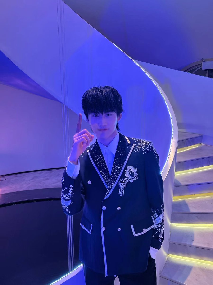 SUBSIDER11_'s tweet photo. {trans : patrick weibo}

@/INTO1-周柯宇 สุขสันต์วันเกิดพี่ใหญ่ หวังว่านายจะมีความสุขในทุกๆวัน สุขภาพแข็งแรง รักนะ🥳❤️
 ​​​
; #INTO1patrick #patrick https://t.co/aZYvJeEhCy