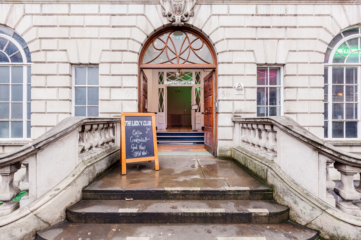 We're hiring! We have a very exciting job opportunity for an Events and Marketing Executive working across our sites and F&amp;B operations! Please share with anyone who might be interested! 
#HIRINGNOW  
hartshornhook.com/jobs/events-an…