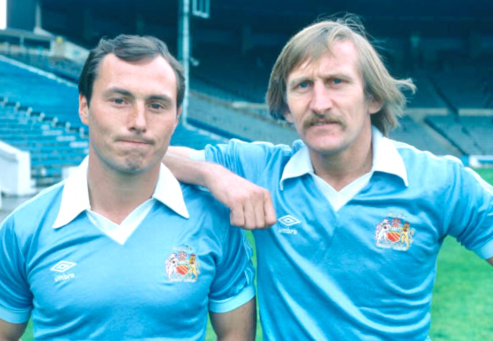 Football Back Then ⚽️🏐⚽️ on Twitter "Meanwhile at Maine Road… Classic image of Manchester City