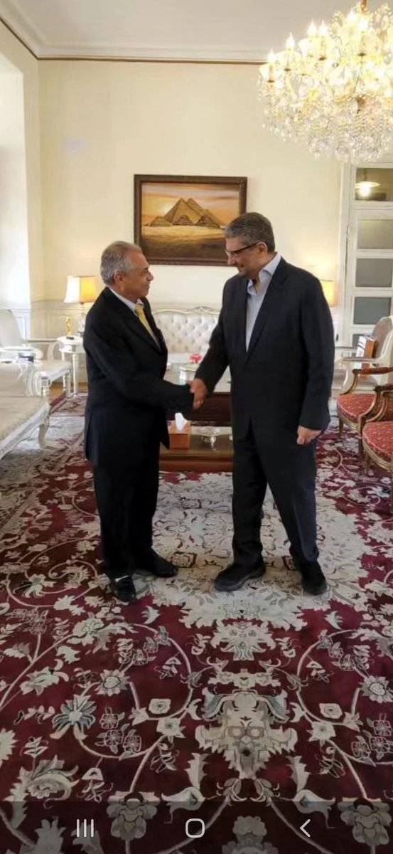 ye_embassy_cn's tweet photo. السفير د. محمد الميتمي وسفير جمهورية مصر العربية الشقيقة لدى بكين د. محمد البدري يشيدان - خلال لقائهما - بالعلاقات التاريخية والأخوية بين البلدين والشعبين الشقيقين 🇪🇬 🇾🇪 https://t.co/OvMFmAiapZ