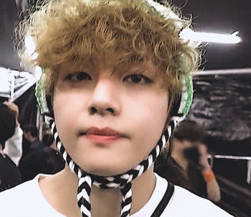 taeteland's tweet photo. TAEHYUNG IS SO CUTE https://t.co/jbTJoVoXLz