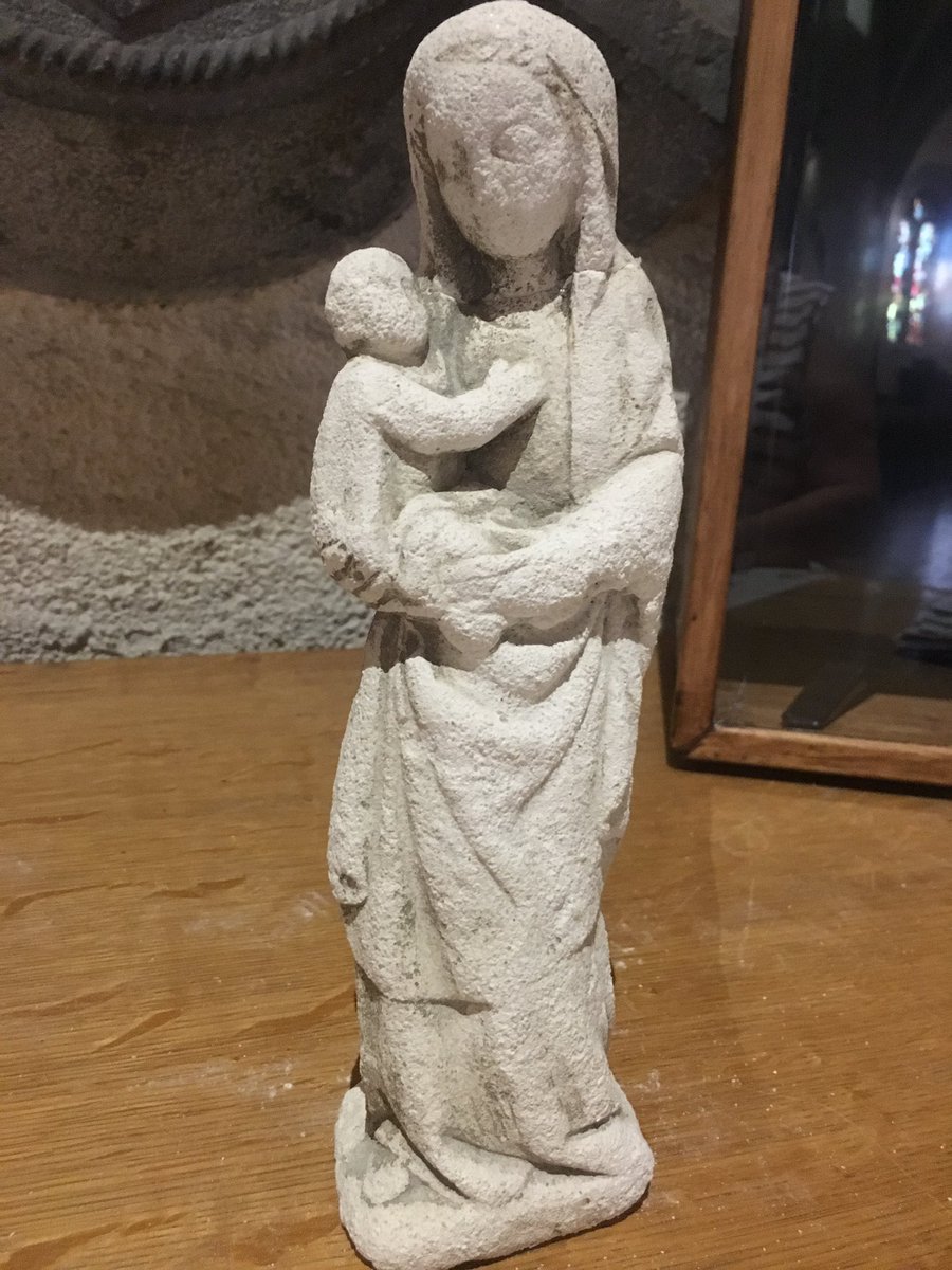 RosairedeFrance's tweet photo. Mère très pure, priez pour nous 
Notre-Dame de l’Assomption, Samoëns (74) via Annick https://t.co/MKwrQYv4OM