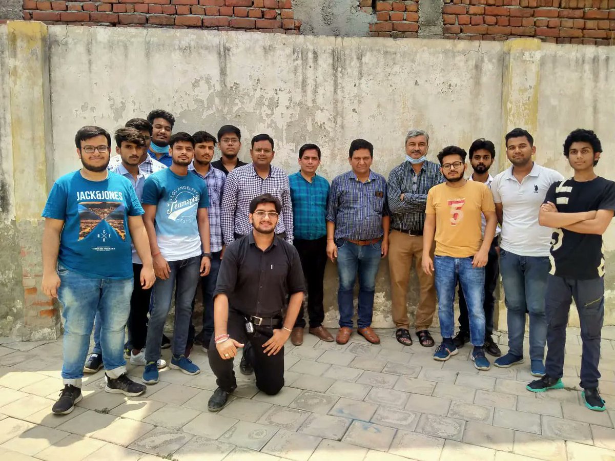 iilmMoE's tweet photo. The main objective behind the visit was to make students aware about various activities related to manufacturing processing, Part designing from drawings or based on new concepts.
#iilm #myiilm
#iilmgreaternoida #iic https://t.co/ABL27Os07Q