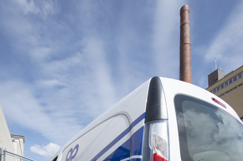 laliberte's tweet photo. Dès mercredi, les curieux pourront pousser gratuitement les portes de certaines entreprises logées sur le site de Bluefactory à Fribourg. https://t.co/Yci0oerjYx https://t.co/WGqUiT7wuj