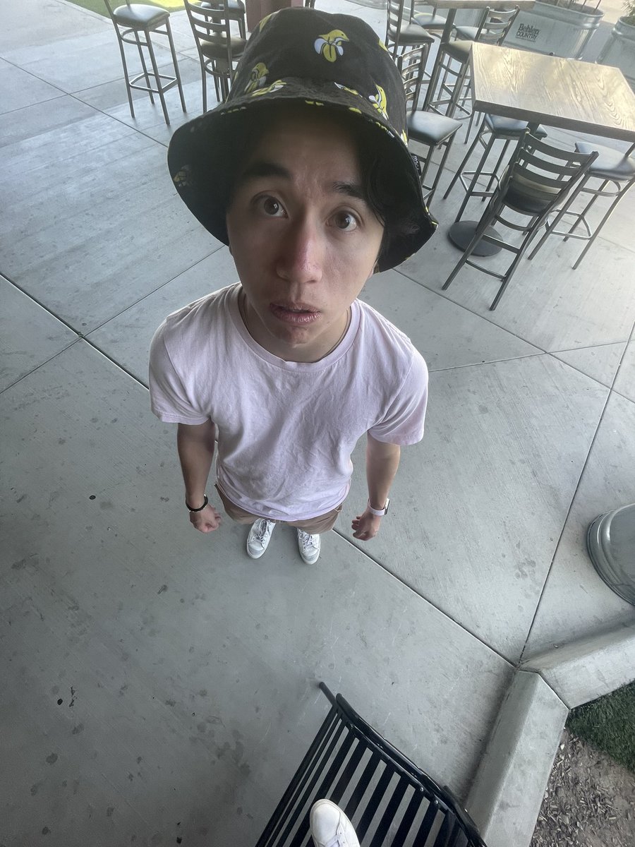 ryanhasdemons's tweet photo. found some kid. i think he was lost. come get him if he's yours https://t.co/5AEAEC8Moy