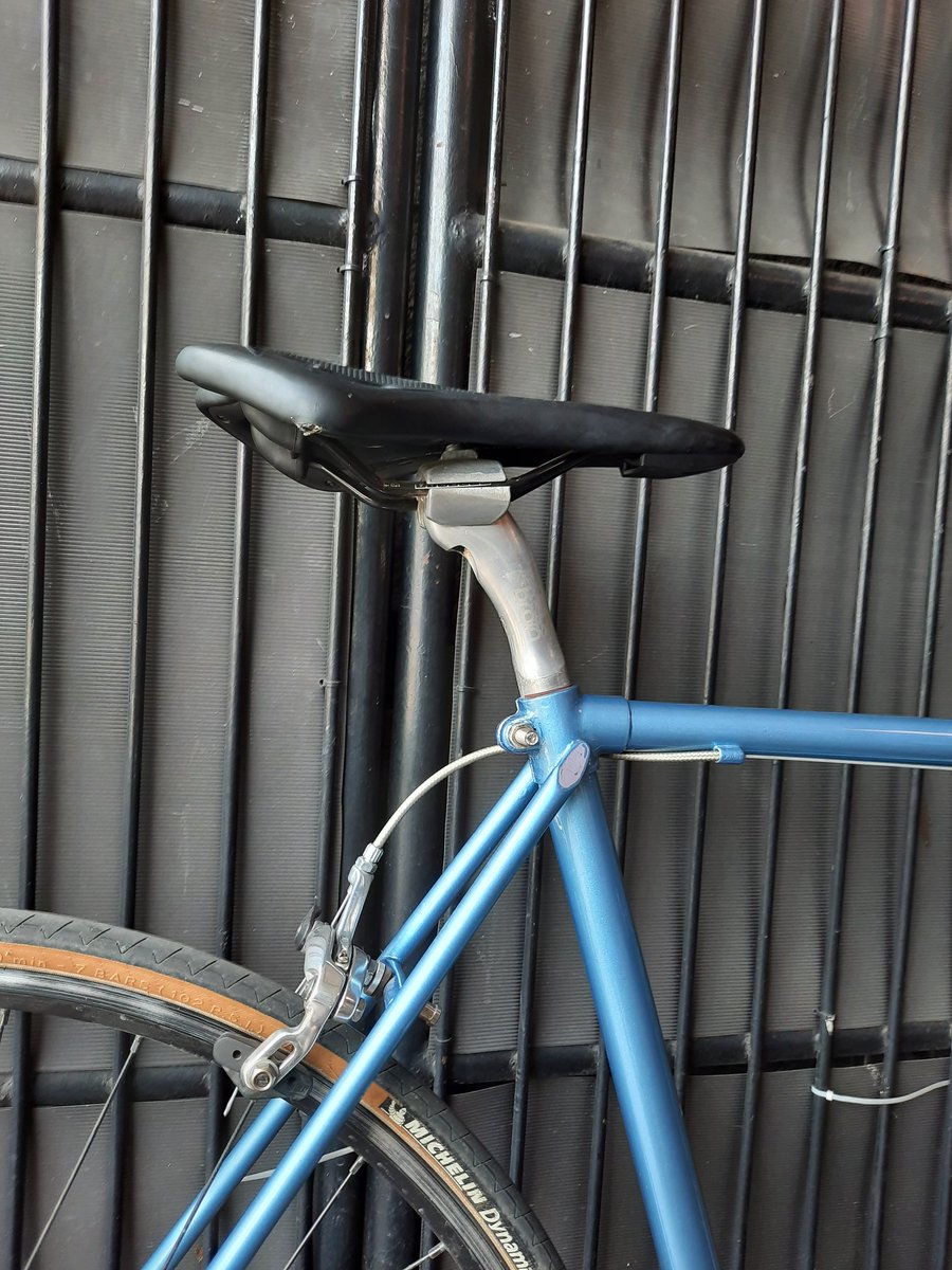 Anticlo26's tweet photo. #fnfjb WTS Seatpost 25.4 Brain Aero
Good condition
200.000 inc ongkir. https://t.co/yZjJ35rn0Y