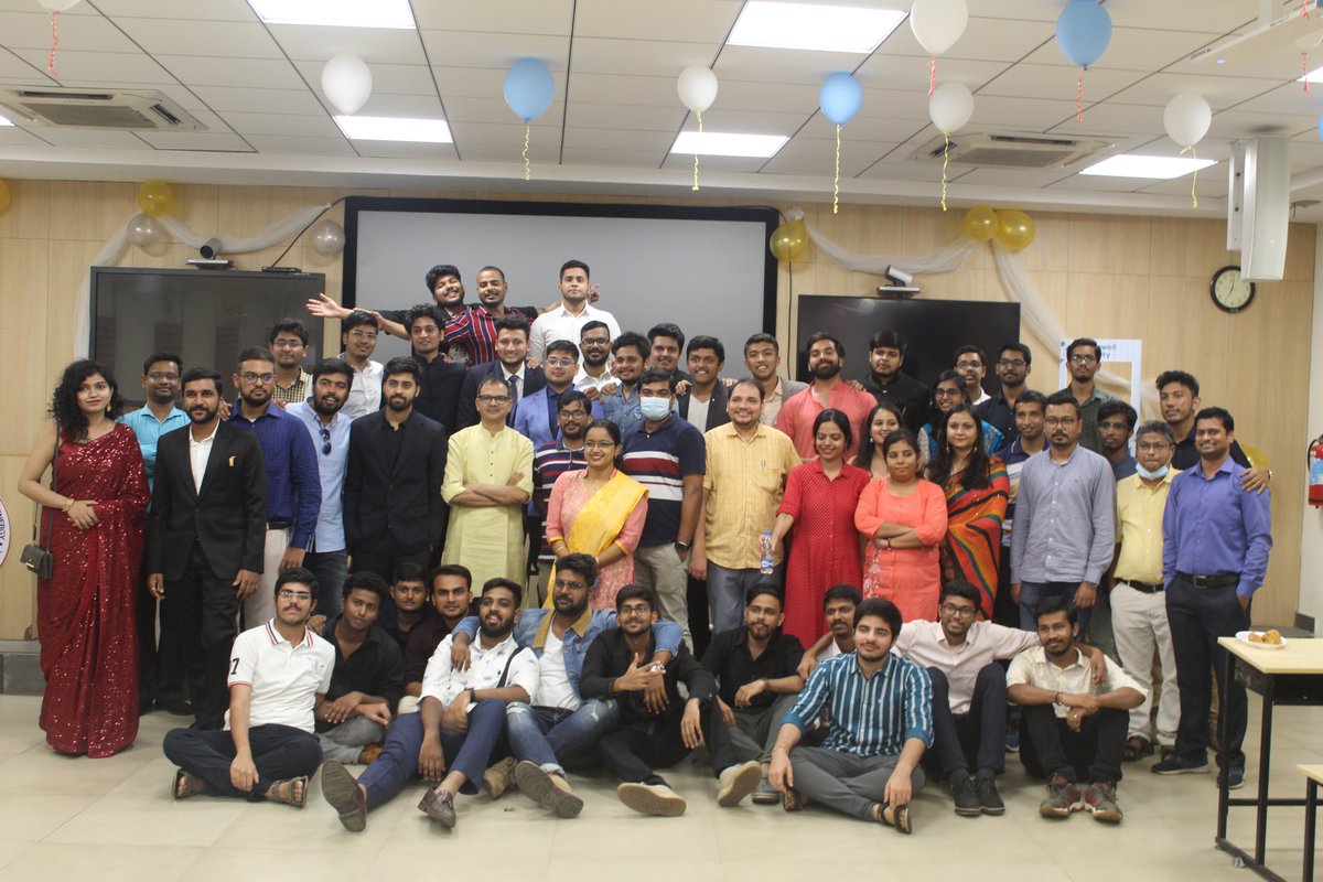IIPE_vizag's tweet photo. It's official now, you are cool enough to start your next adventure after COLLEGE ๐. All the best for your future endeavors. Stay happy, Stay Connected!
#iipevsp #iipecultural #farewell https://t.co/McIVyRAs56
