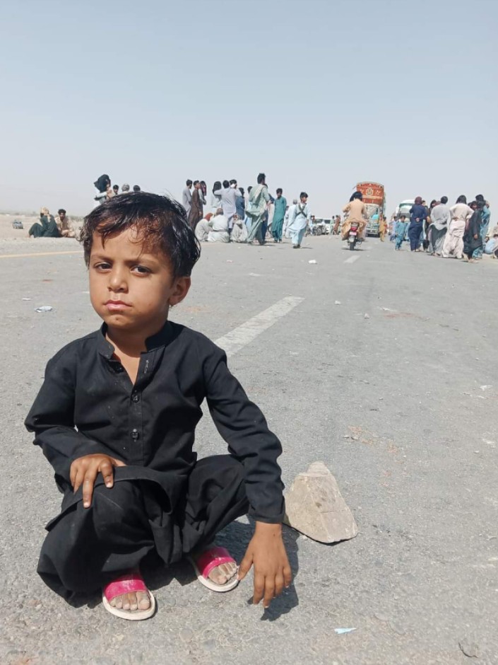 Guldost_Bal0ch's tweet photo. Son of disappeared Noorjahan Baloch also taking part on strike wid us.
#SaveBalochWomen https://t.co/9VvEdML1Ls