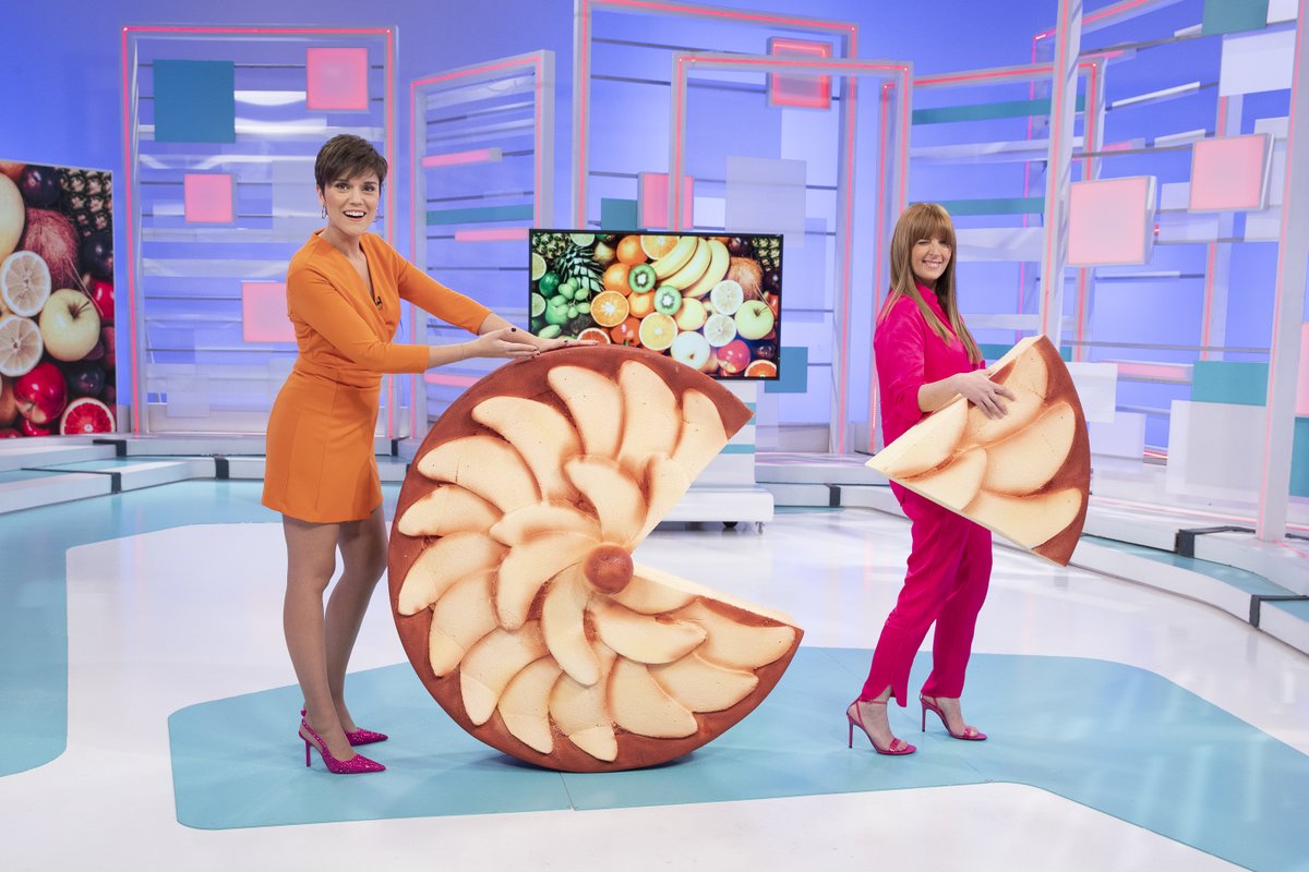 EliEscorihuela's tweet photo. ¿Te perdiste @SaberVivirTVE?
No pasa nada, lo puedes ver en Play de TVE
https://t.co/3cXzdNbWSy

Os hablamos de la repostería con 🍎🍋🍒🍐🥕
📌Si no tienen azúcar? 
📌Tipo de grasas
📌Ingredientes eco
📌Harinas

Con @MiriamMoreno_tv @la2_tve  @rtve 
#SaberVivirTVE  #sabercomprar https://t.co/PJo3hB4PZD