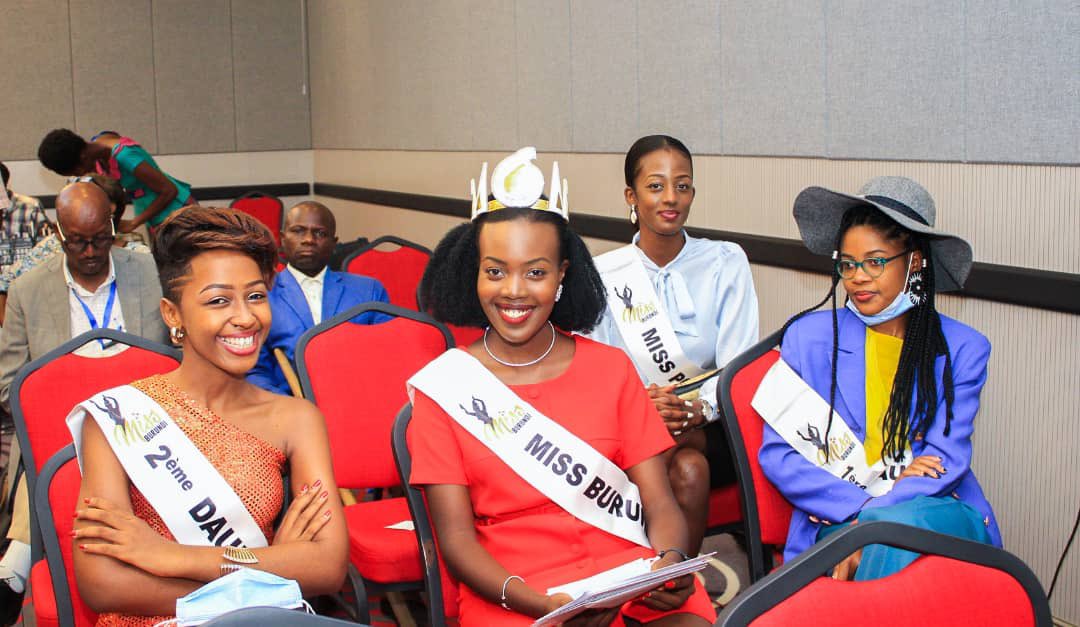 nancymutoni's tweet photo. Je salue l'engagement de SE la Première Dame du #Burundi en faveur de la santé et du développement des femmes. Une excellente émission spéciale a été animée hier à Bujumbura sous le thème "Ensemble pour briser les tabous en faveur de la bonne gestion de l'hygiène menstruelle" https://t.co/G5wfYoqanG