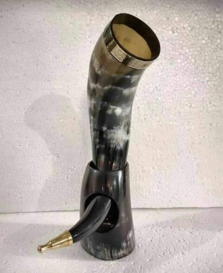 HSupplayer's tweet image. Horned