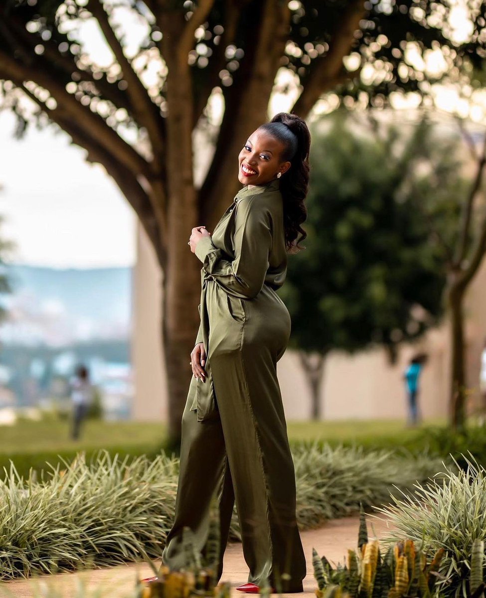 CollectionsRin's tweet photo. We got the best jumpsuit for ladies.
Simple , classy and comfortable😍
It’s #madeinRwanda 
We got you covered! 
Tugane tugufashe kuberwa😊 https://t.co/ZYFUTNiTNX