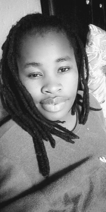 Maveemsiya's tweet photo. My lips need kisses both of them 🤦 https://t.co/z1tfyLH4MT