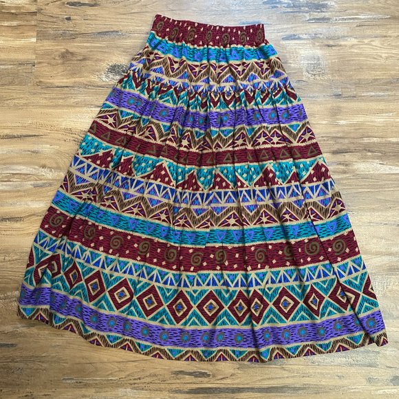 alliefeld16's tweet photo. So good I had to share! Check out all the items I'm loving on @Poshmarkapp #poshmark #fashion #style #shopmycloset #koret #loft #itailor: https://t.co/ObZEObgBaN https://t.co/xwVHDIpHi3