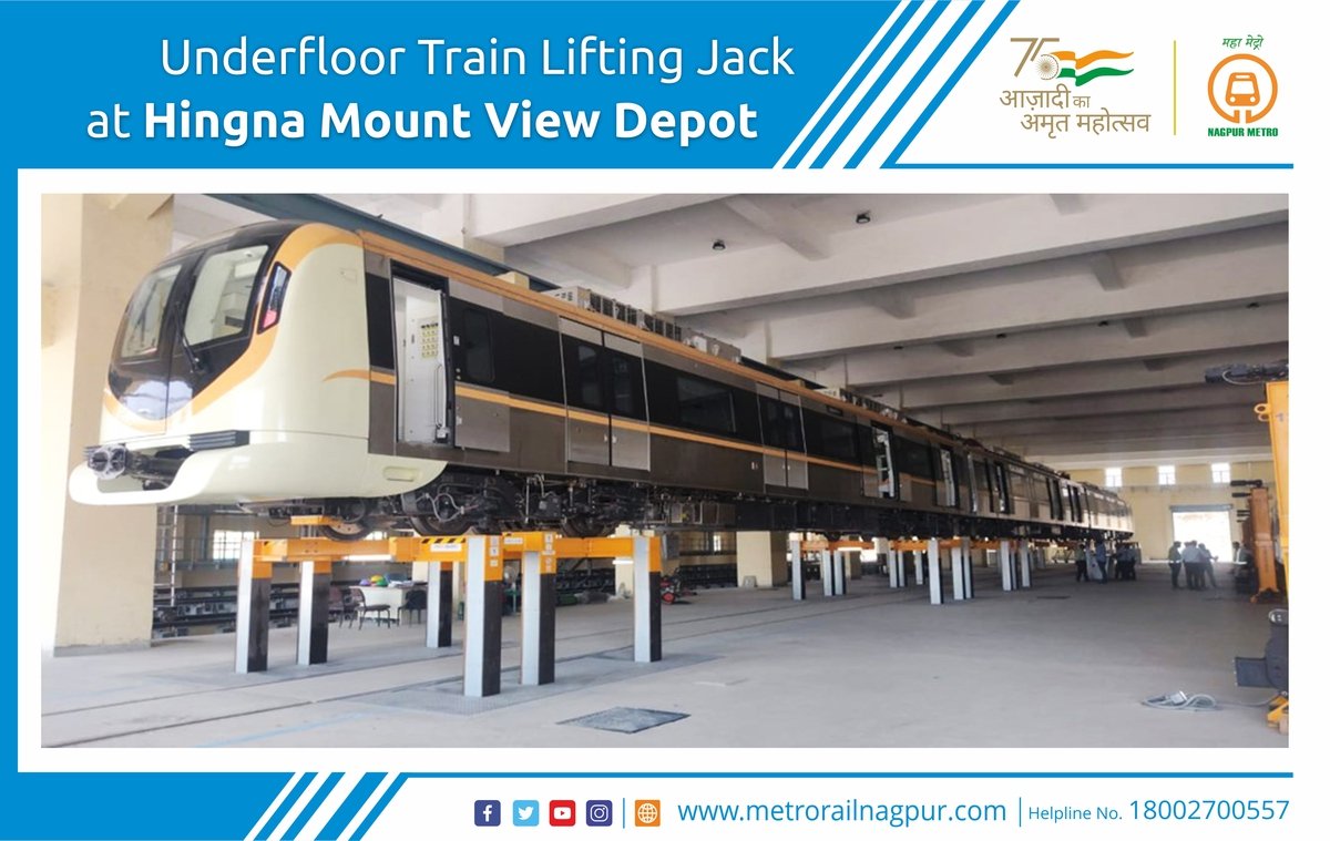 MetroRailNagpur's tweet photo. #NagpurMetro #WorkinProgress #Hingna #DEPOT
Underfloor Train Lifting Jack #PitJack
Make- NEUERO
Available in repair bay line 1 for lifting 3 car train and removal of bogies and inspection & maintenance of underframe equipment.
Lifting and Lowering of individual car also .
1/2 https://t.co/ycMSkhL2f5