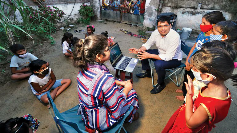 ekakshaaa's tweet photo. A better version of blended learning has empowered thousands of students here.

Are you a change maker?
If not then what are you waiting for?

Join the Education Chain with Mission Gyan

#ekaksha #digitaleducation https://t.co/ZbZh2tlpl7