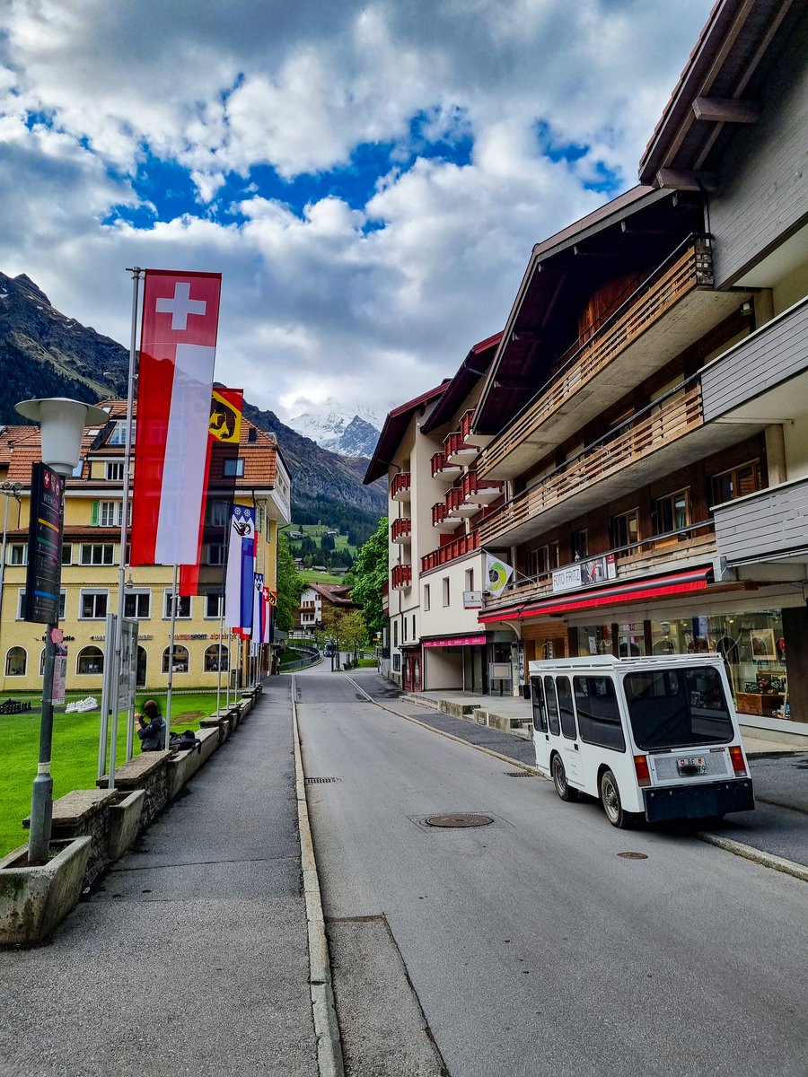 Good morning from Wengen. #wengen #Switzerland #inlovewithswitzerland #jungfrauregion