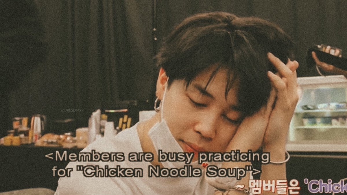 miniesdiary's tweet photo. jimin’s warm boyfriend vibe https://t.co/A1UGi8XA6u