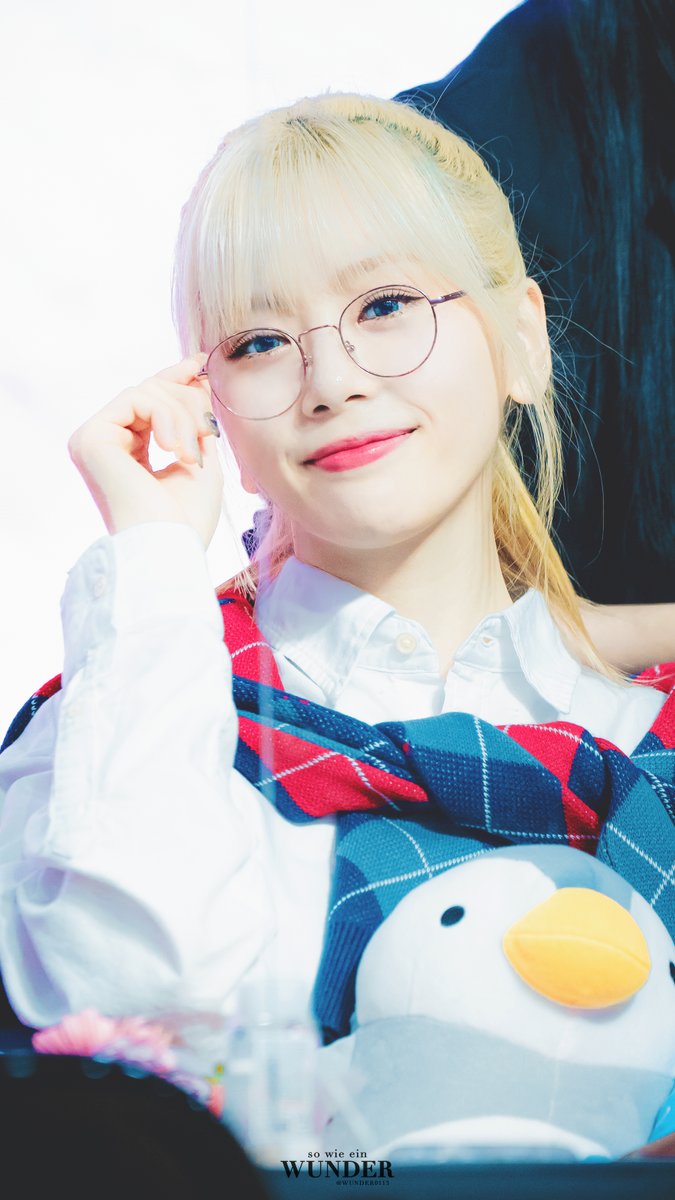 Wunder0113's tweet photo. 220417 #드림캐쳐 팬사인회 #지유 @메이크드림홀 (4)
#Dreamcatcher #Jiu #ジユ #DREAMCATCHER1stWin 

HAPPY JIU DAY! 

HQ
https://t.co/xWGEQuToWZ
https://t.co/saE0AUPXBb
https://t.co/ekHdD5sF1x https://t.co/ImARnQdeKA