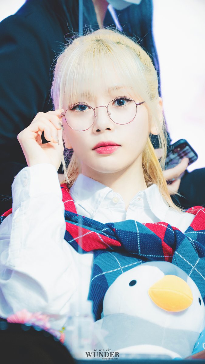 Wunder0113's tweet photo. 220417 #드림캐쳐 팬사인회 #지유 @메이크드림홀 (4)
#Dreamcatcher #Jiu #ジユ #DREAMCATCHER1stWin 

HAPPY JIU DAY! 

HQ
https://t.co/xWGEQuToWZ
https://t.co/saE0AUPXBb
https://t.co/ekHdD5sF1x https://t.co/ImARnQdeKA