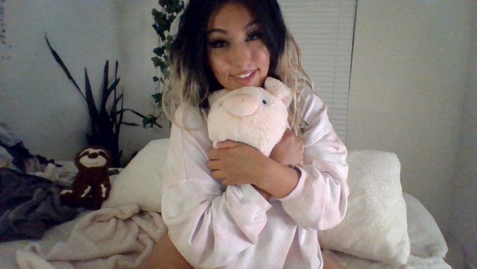 Signed up for onlyfans! It's free to follow me! Check out out  https://t.co/DV7CLRDipO #cuddle #cutegirl<a href="/tag/free"class="tags"><span>#free</span></a><a href="/tag/mama"class="tags"><span>#mama</span></a><a href="/tag/pisces"class="tags"><span>#pisces</span></a><a href="/tag/cuddle"class="tags"><span>#cuddle</span></a><a href="/tag/subscribe"class="tags"><span>#subscribe</span></a><a href="/tag/cutegirl"class="tags"><span>#cutegirl</span></a>