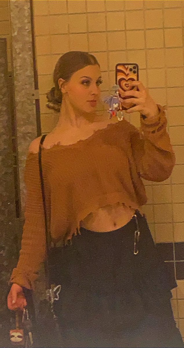 Sp00kyMak's tweet photo. Alexa Play some Kesha💅 #fashion #ootd #outfit #fit #wildflower #romwe #looks https://t.co/svtDIoBQ1c