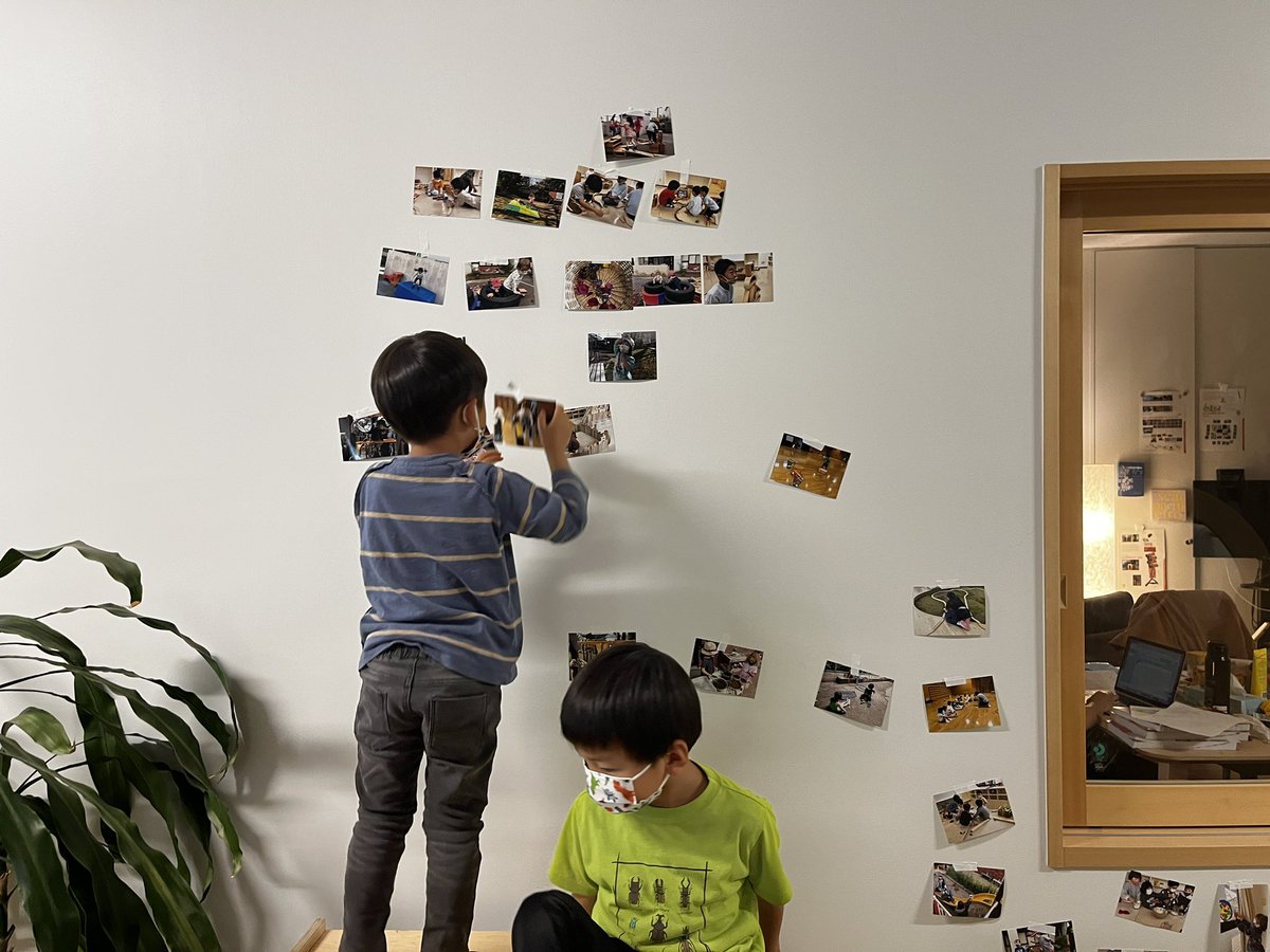 YIS_ELC's tweet photo. Preparing for our upcoming Inquiry Exhibition “This is a great idea because it shows our mummy what we did when she couldn’t come to ELC.” #yislearning #sharinglearning #earlyyears #pyp https://t.co/orQFSgm4pm
