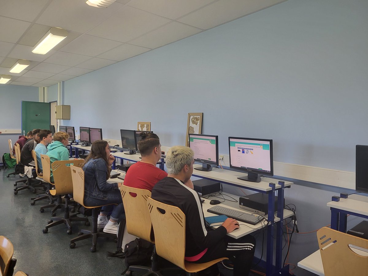 delestienne76's tweet photo. Certification #Pix , validation de compétences numériques pour nos élèves de 3° #CRCN #CRCNE
@ac_normandie @DraneNormandie @dsden76 https://t.co/X3HEvIwlAZ