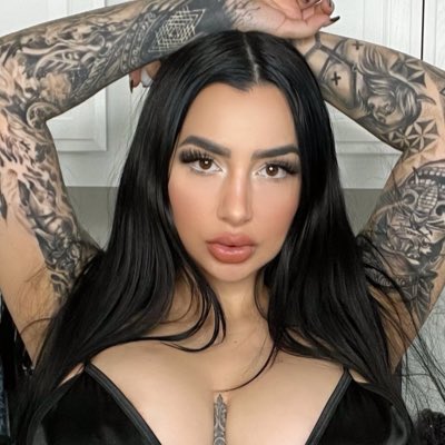 TW Pornstars - Cassie Curses 🕸. Twitter. #NewProfilePic. 6:54 AM - 17